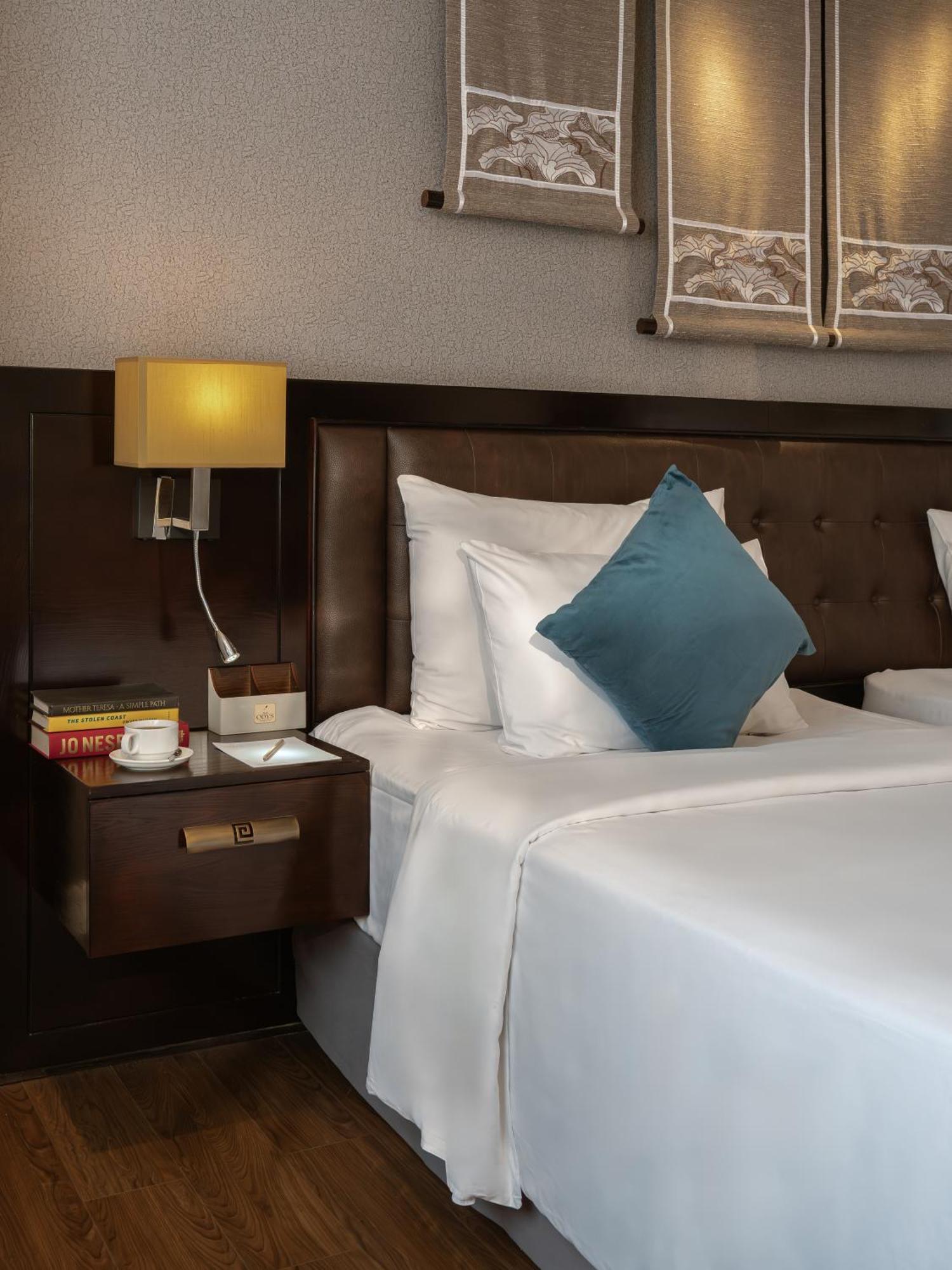 Deluxe Twin Room (Daily free Minibar & (1) time Afternoon Tea)